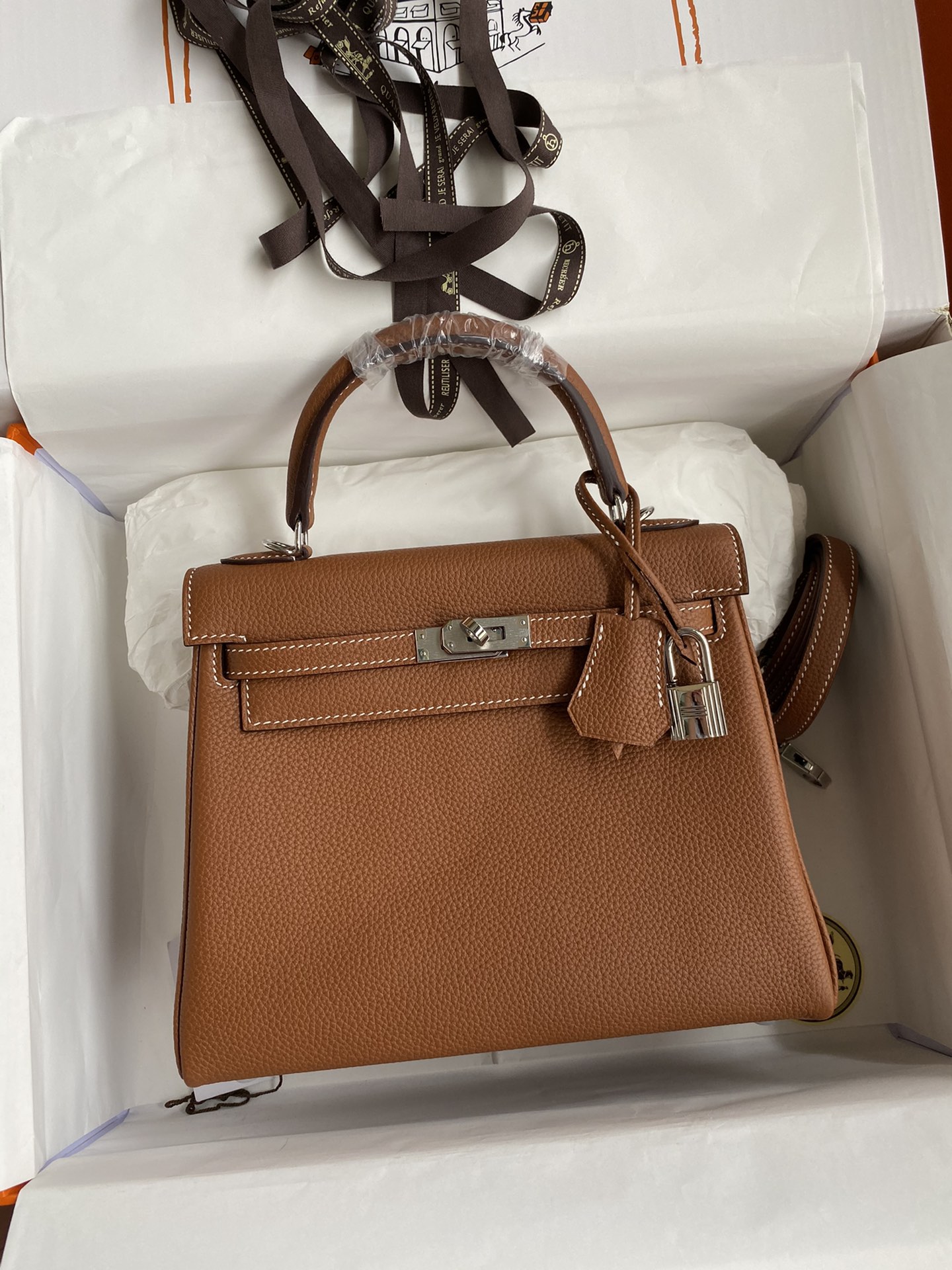 Hermes Kelly 28cm Handbag Shoulder Bag in Brown Togo Leather